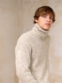 2412-02 Dave Sweater Man