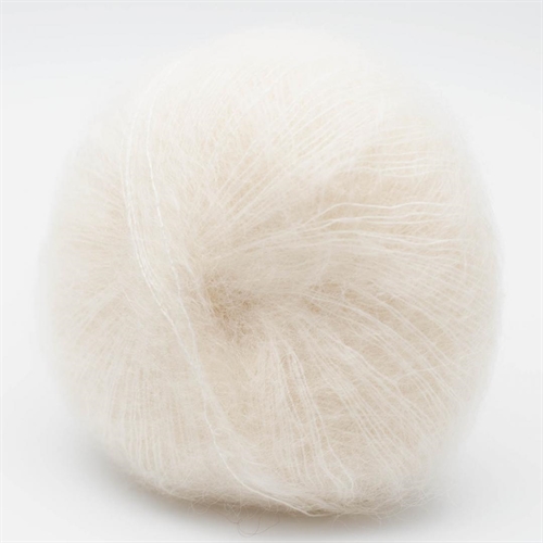 06_003 Natur Hvid, SILKY KID 25g